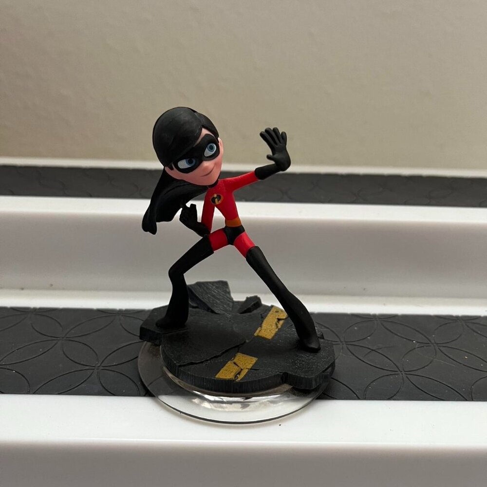 Violet Incredibles Disney Infinity figure